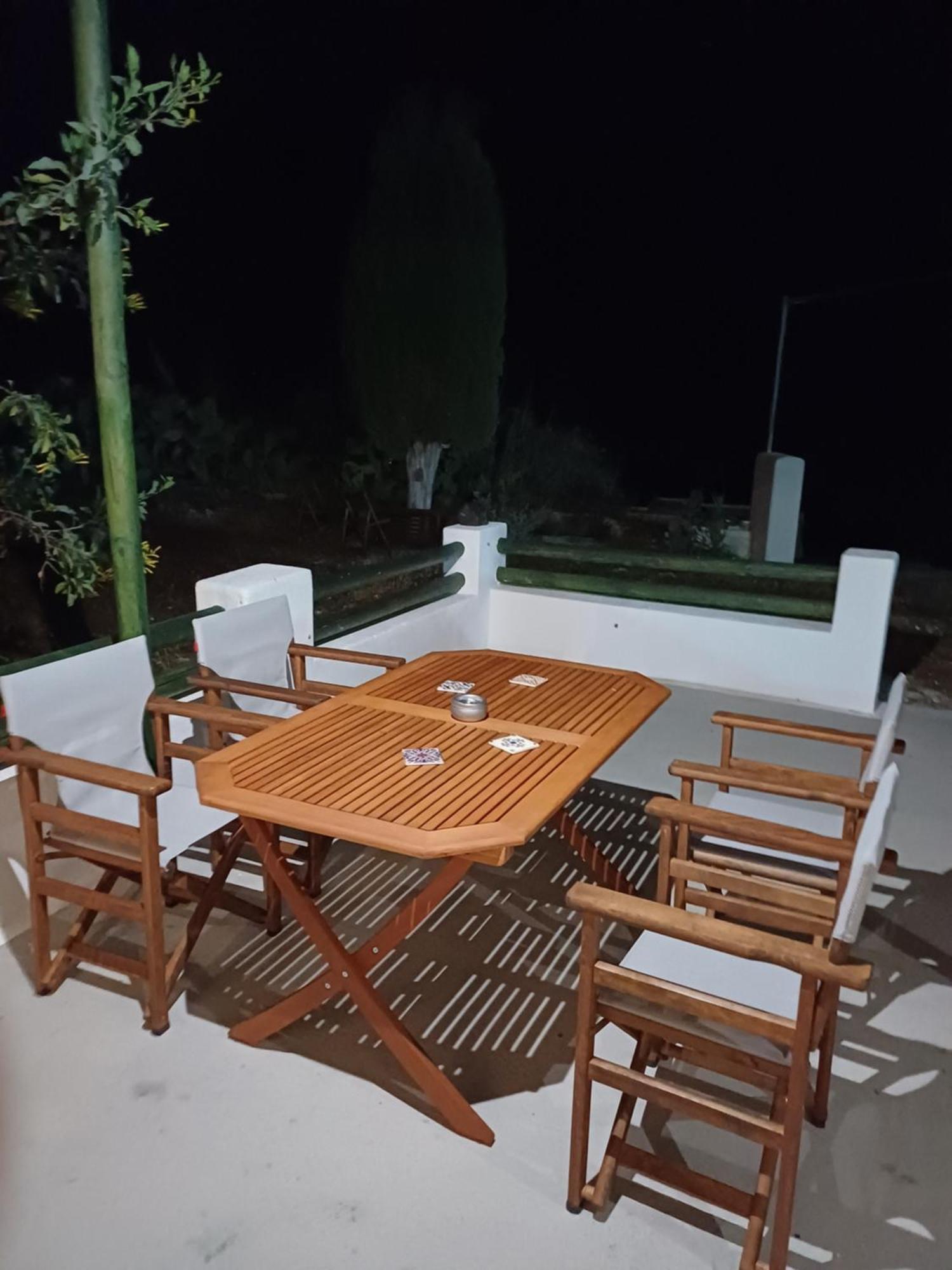 'Irene' Cycladic House With Sunrise And Sea View! Foinikiá Exterior foto