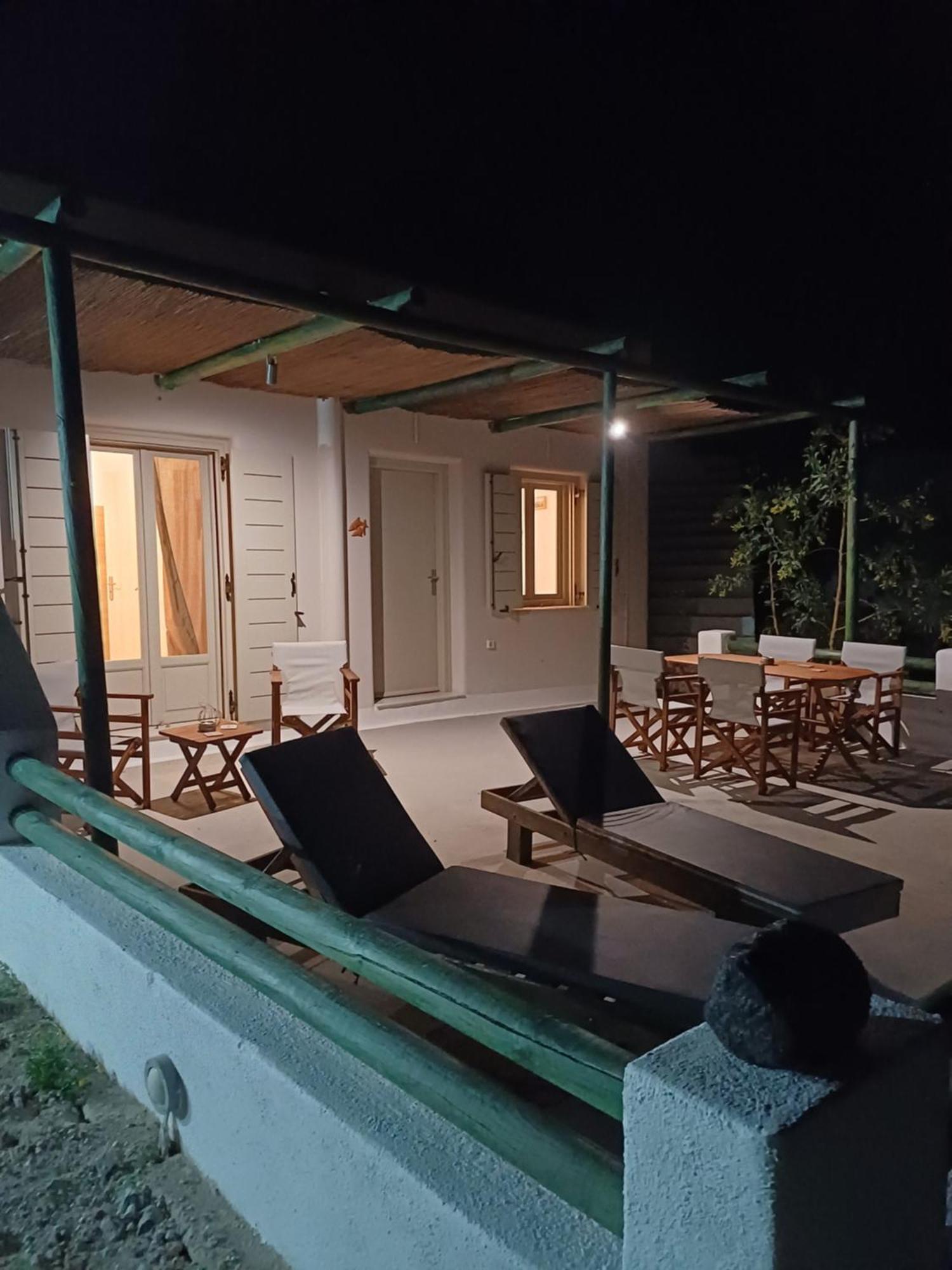 'Irene' Cycladic House With Sunrise And Sea View! Foinikiá Exterior foto