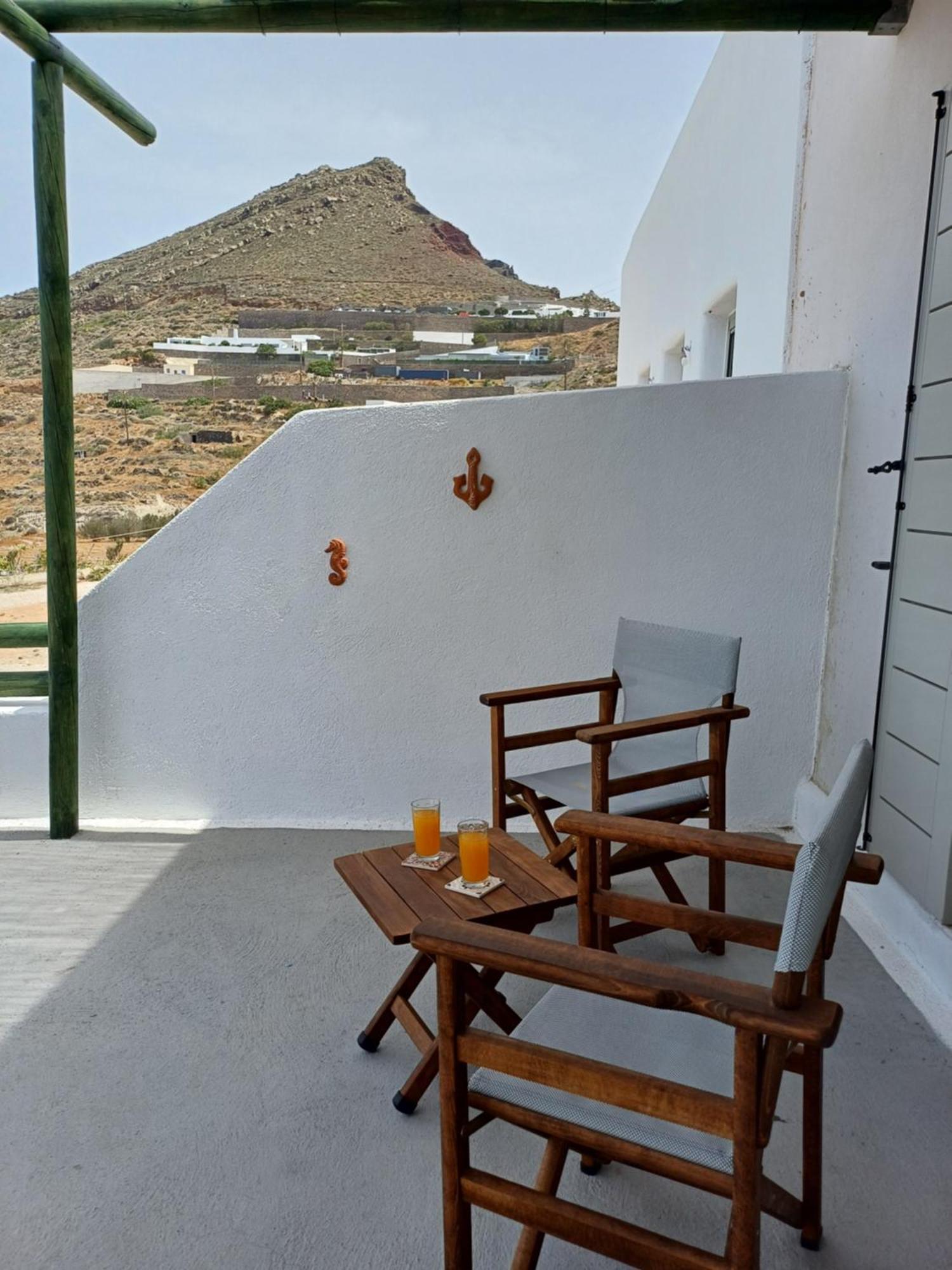 'Irene' Cycladic House With Sunrise And Sea View! Foinikiá Exterior foto