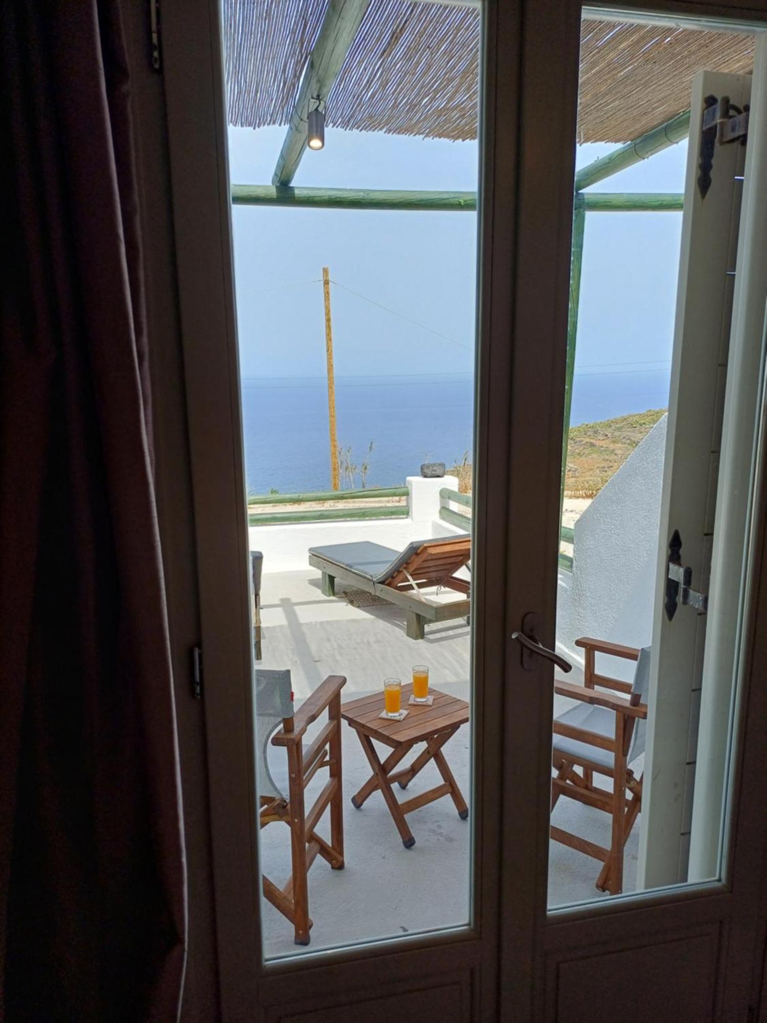 'Irene' Cycladic House With Sunrise And Sea View! Foinikiá Exterior foto