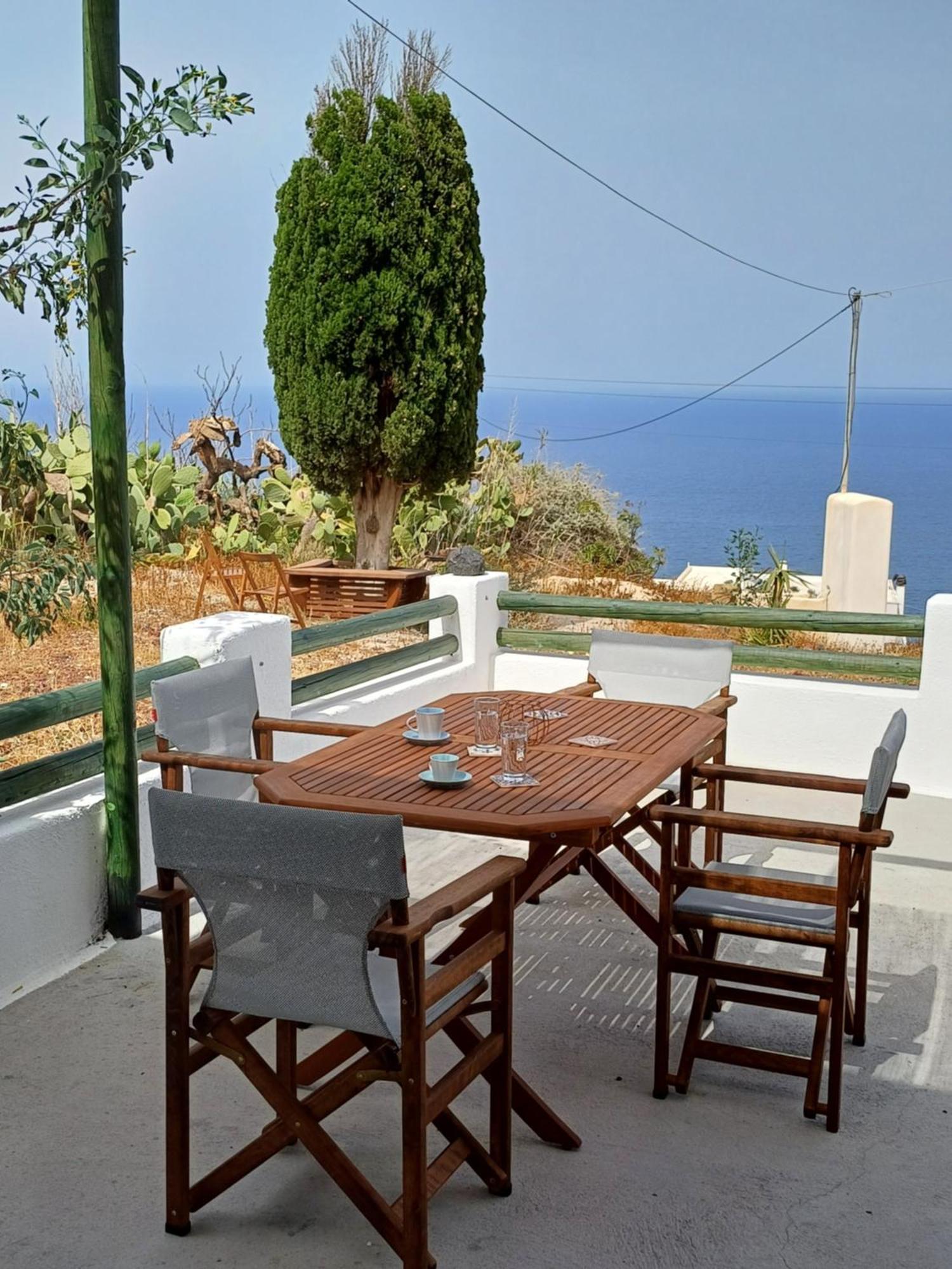 'Irene' Cycladic House With Sunrise And Sea View! Foinikiá Exterior foto